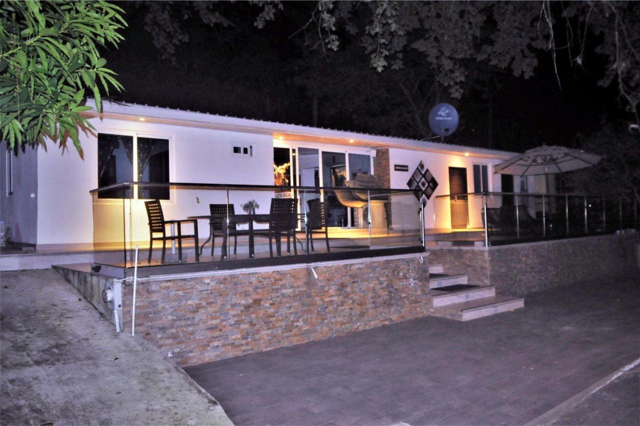 La Romantica Bed & Breakfast Contadora Island Ngoại thất bức ảnh
